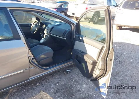 2012 Nissan Sentra 2.0 S z USA, uszkodzony, nr VIN 3N1AB6AP9CL696588